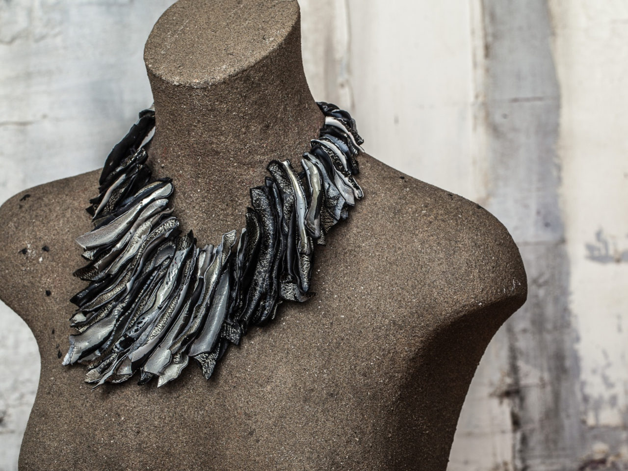 Luce — Collar necklace